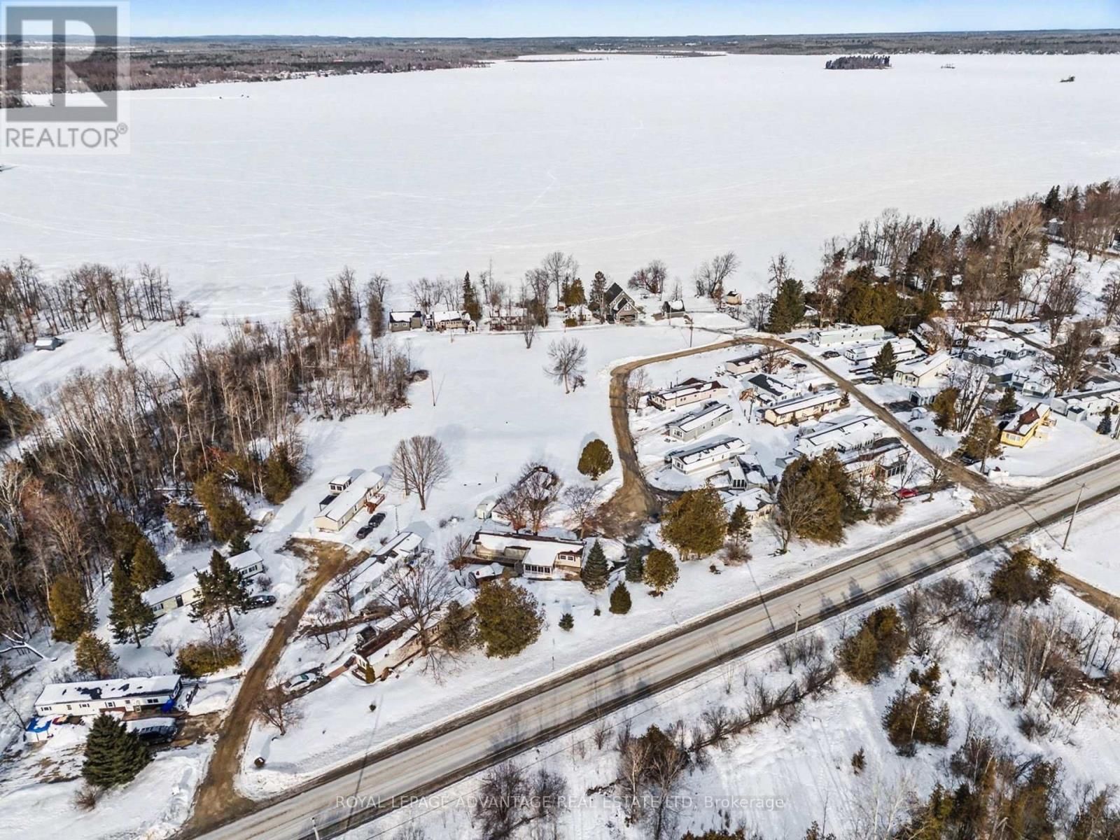 266 HILLVIEW ROAD Image 31