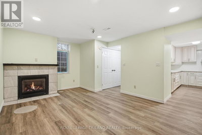 Commercial for Rent in Ontario