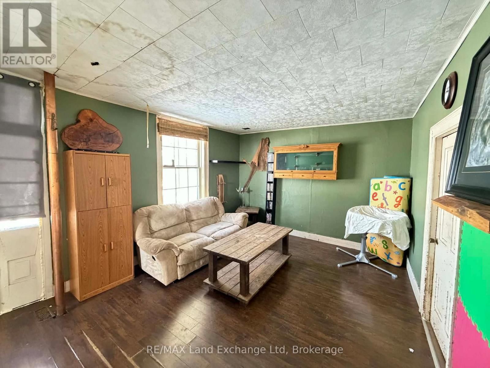 42451 CRANBROOK ROAD Image 2