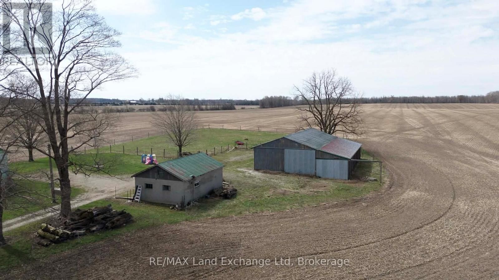 42451 CRANBROOK ROAD Image 24