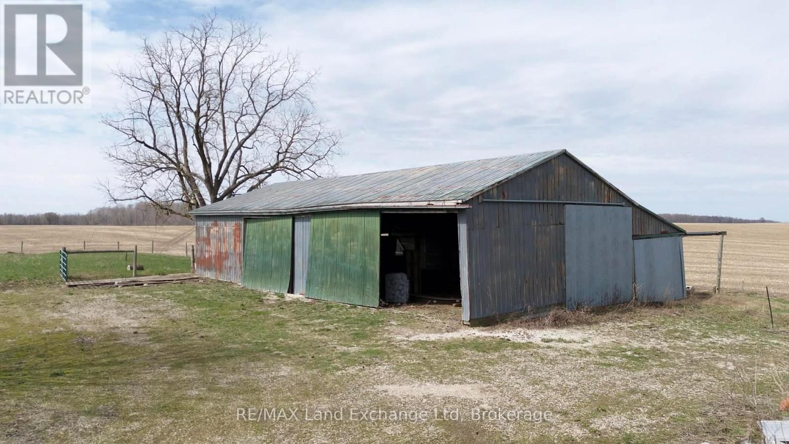 42451 CRANBROOK ROAD Image 25