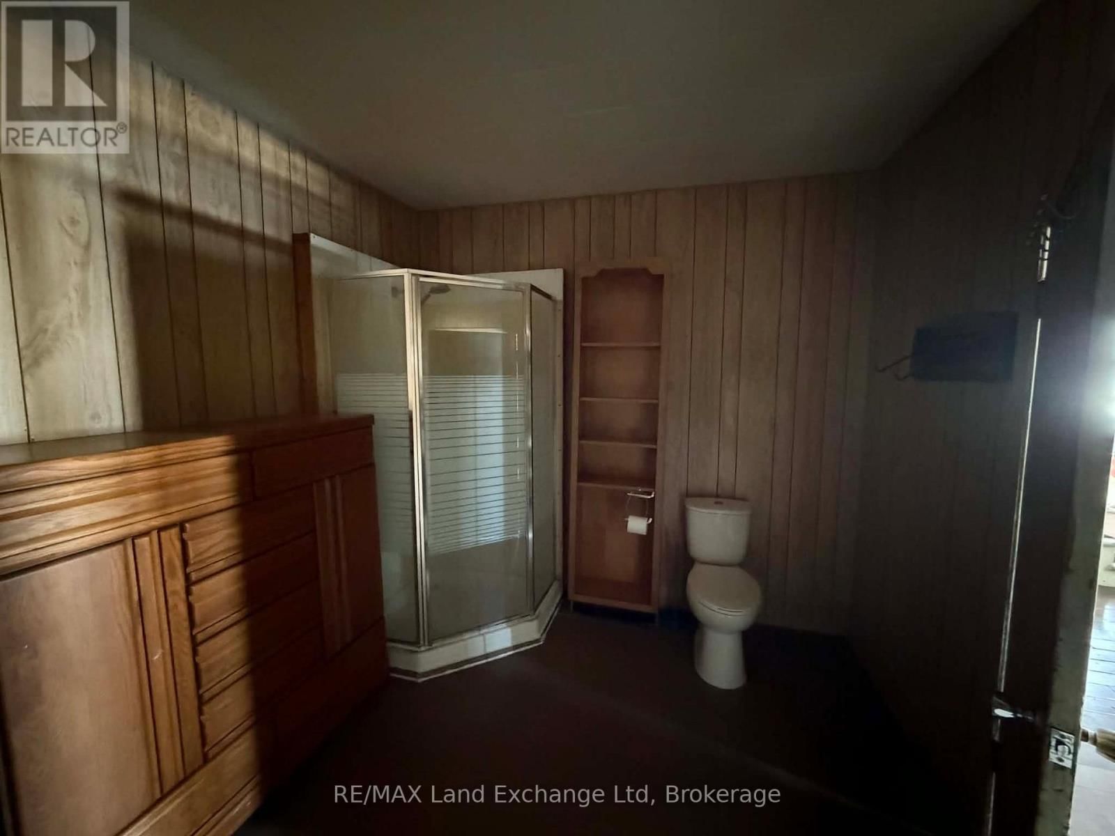 42451 CRANBROOK ROAD Image 9