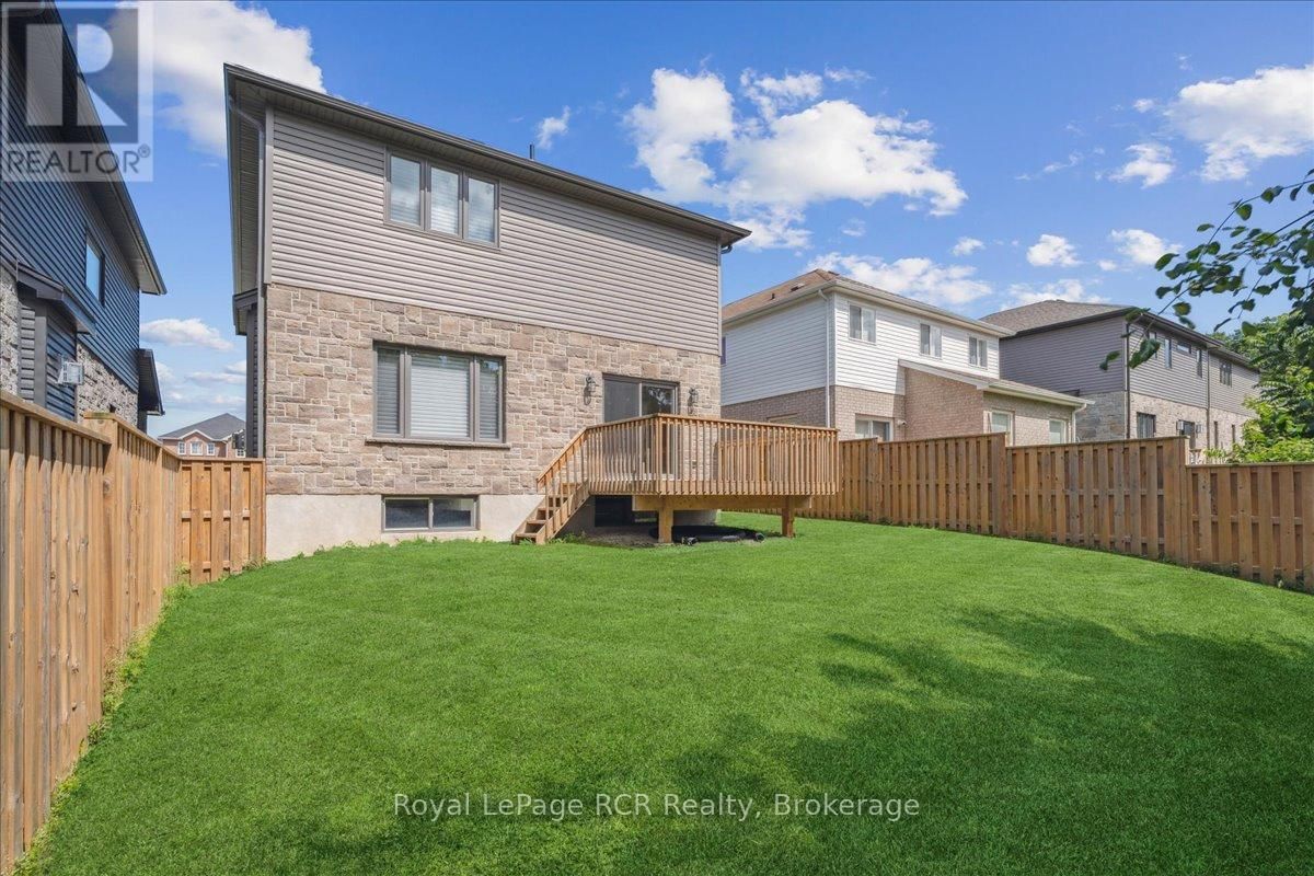 1302 14TH AVENUE EAST Image 48