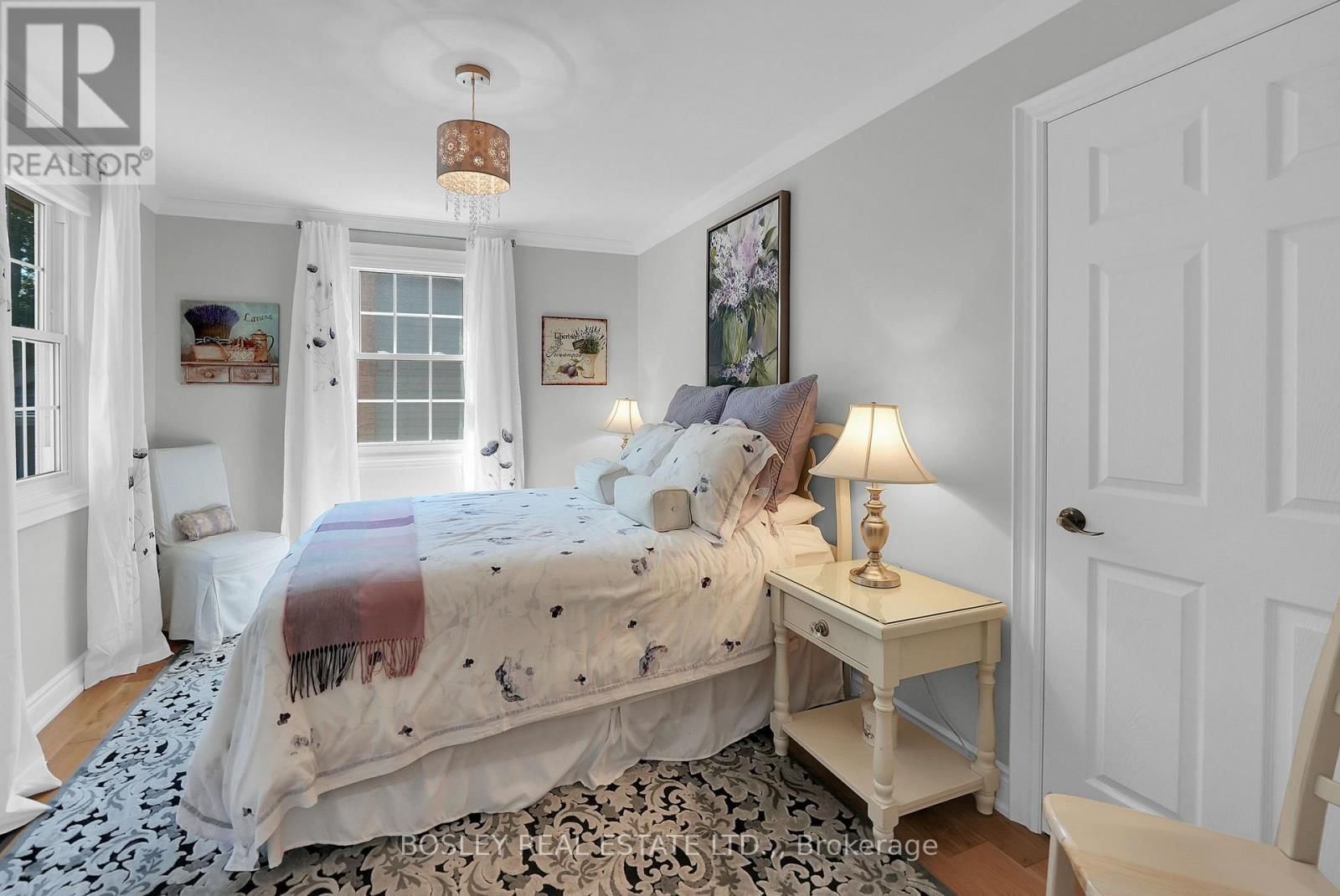 3 THE PROMENADE Image 23