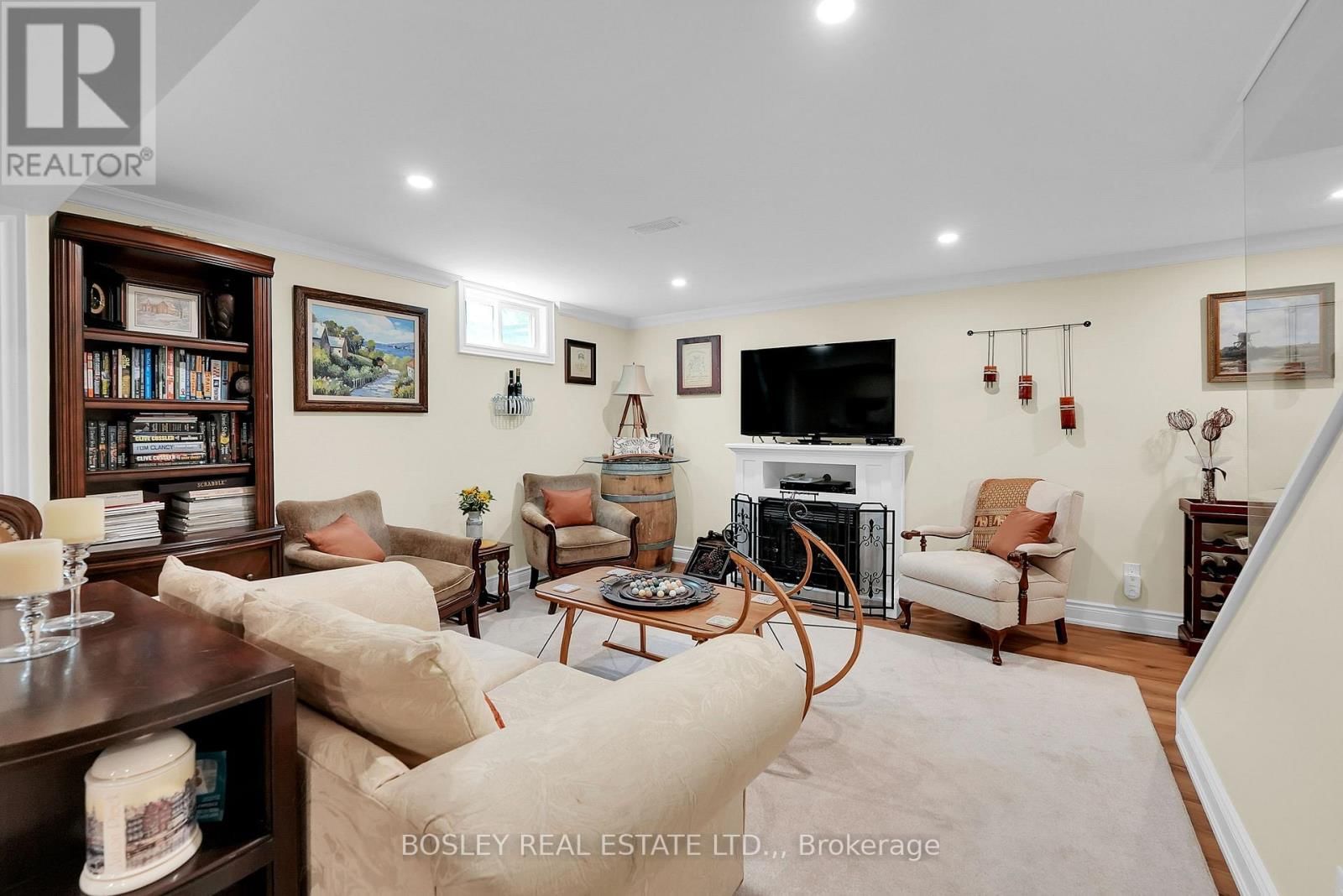 3 THE PROMENADE Image 30