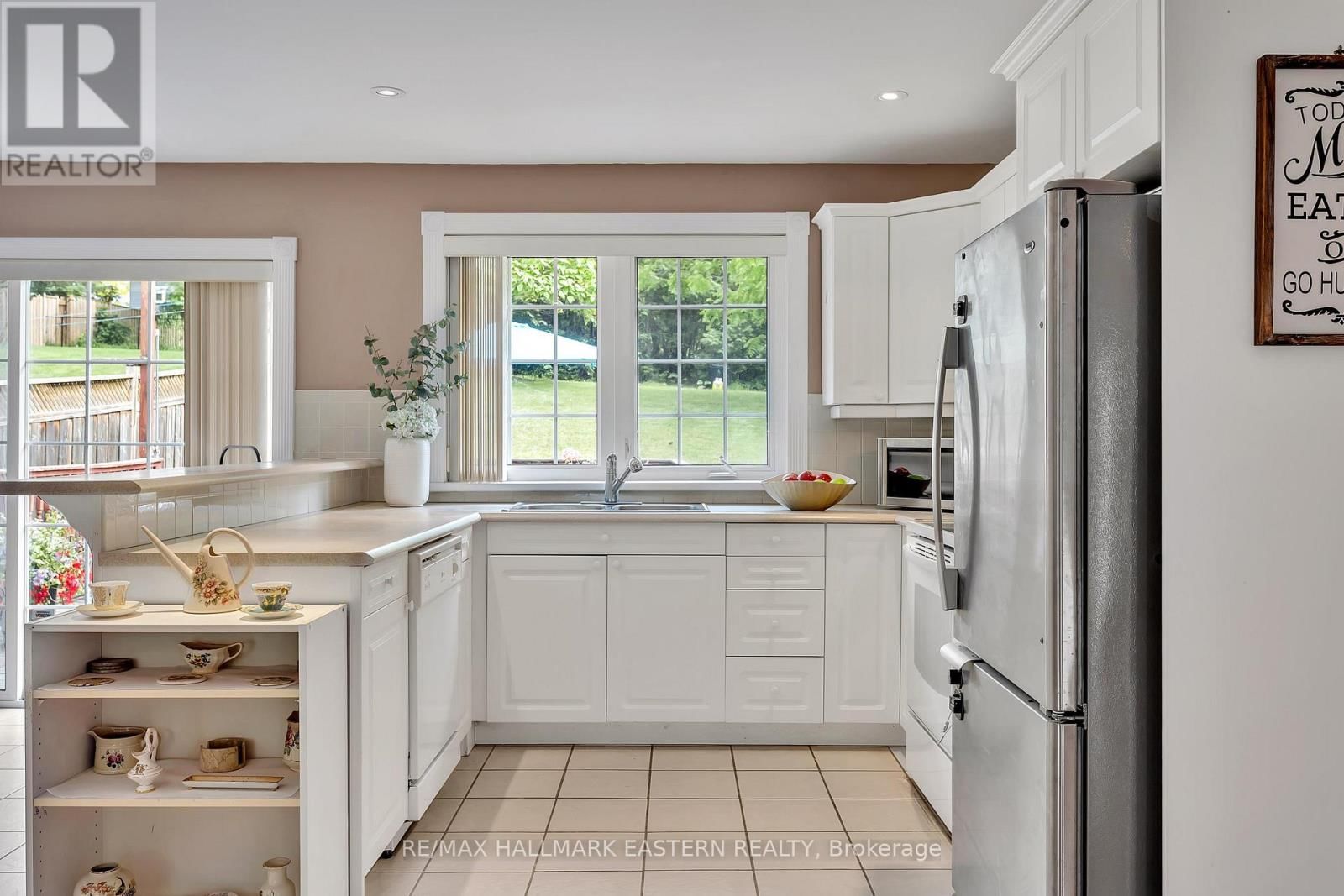 75 OXFORD STREET Image 12