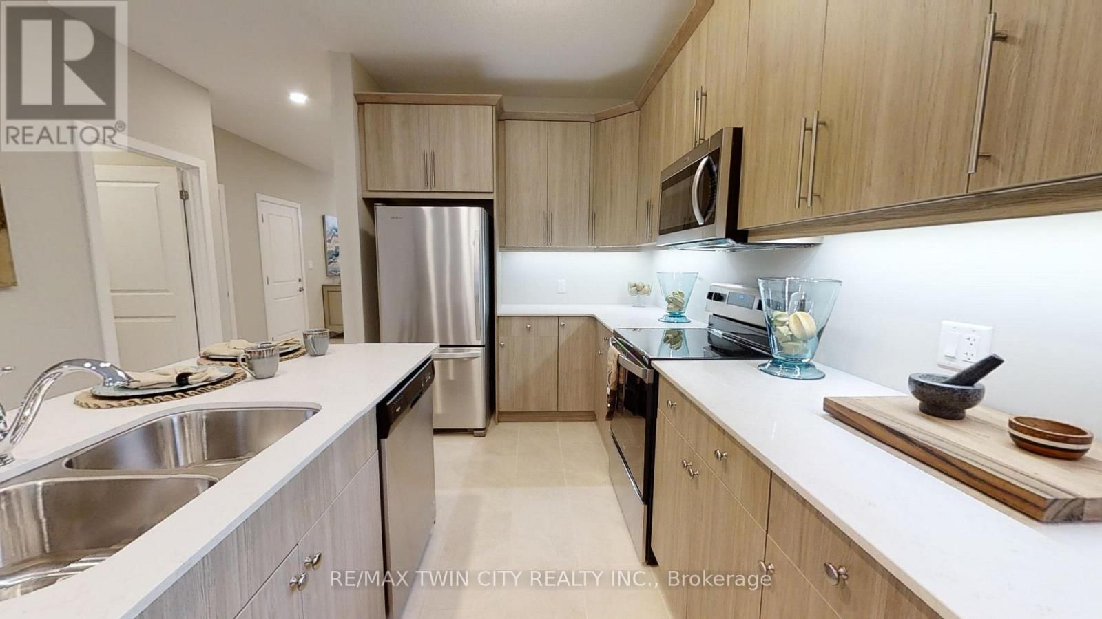 668 CHELTON ROAD Image 10