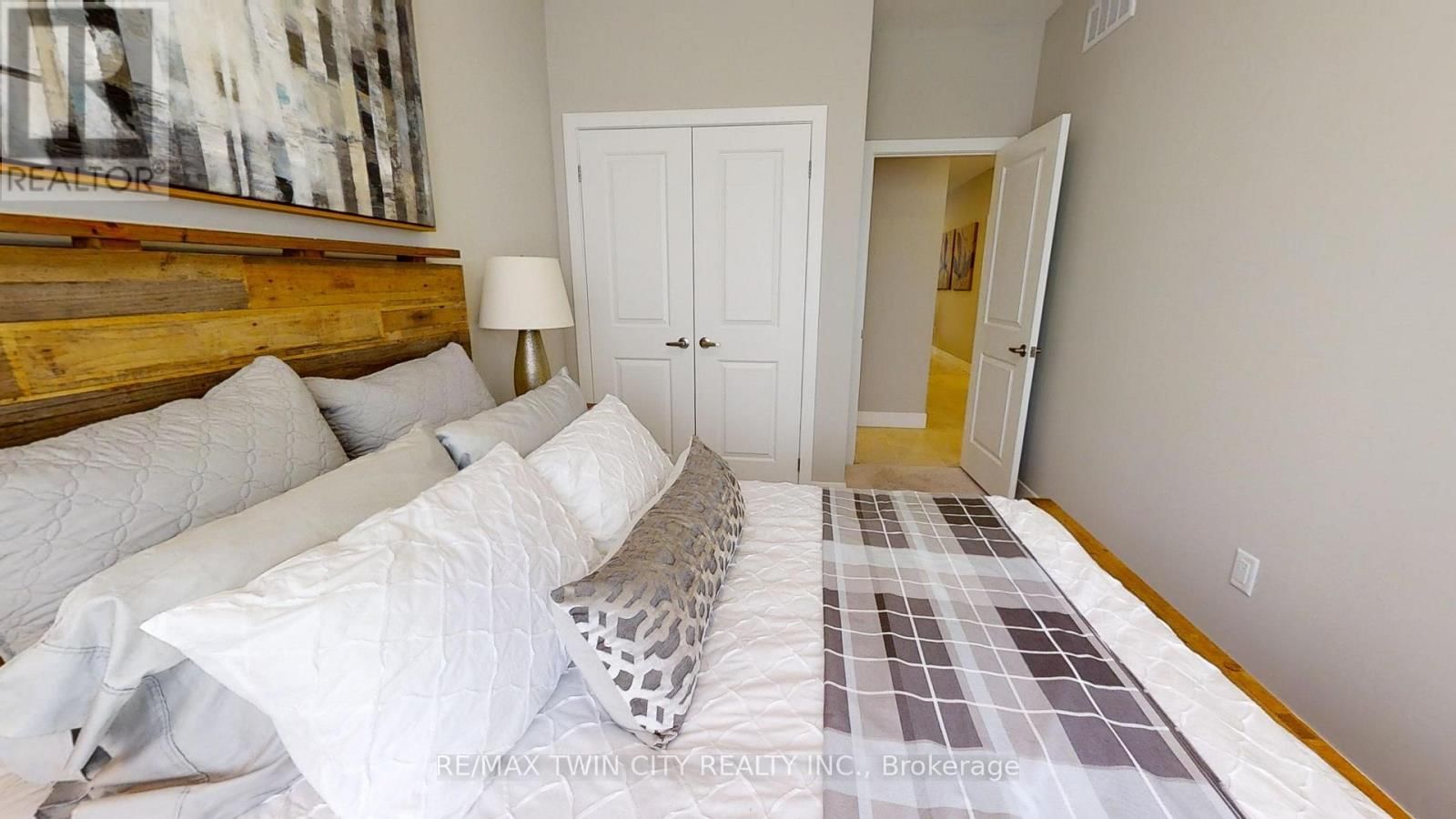 668 CHELTON ROAD Image 20