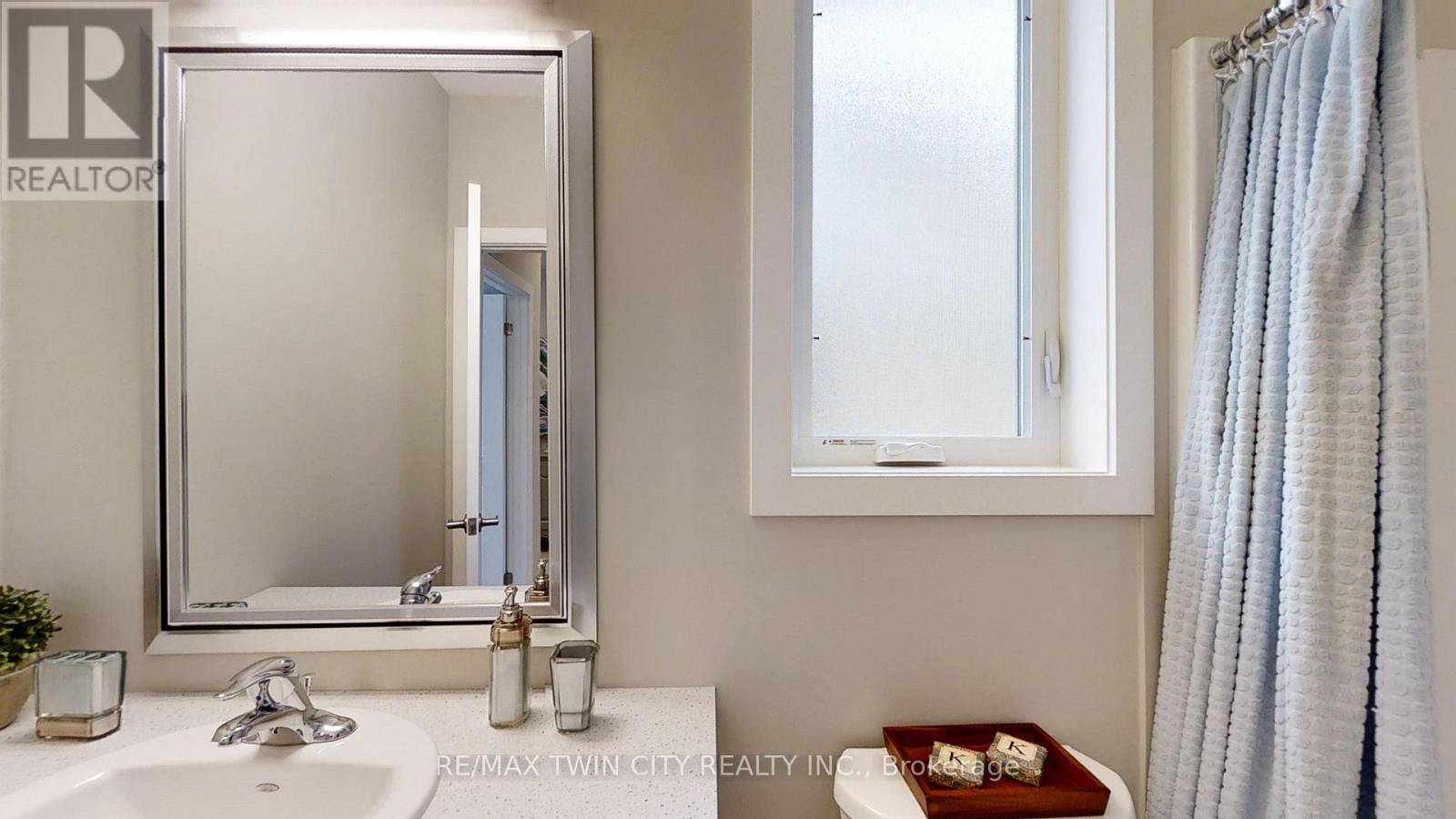 668 CHELTON ROAD Image 21