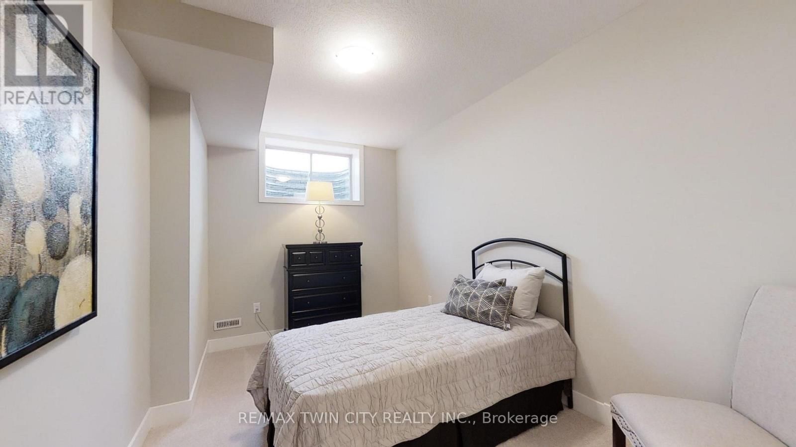 668 CHELTON ROAD Image 27