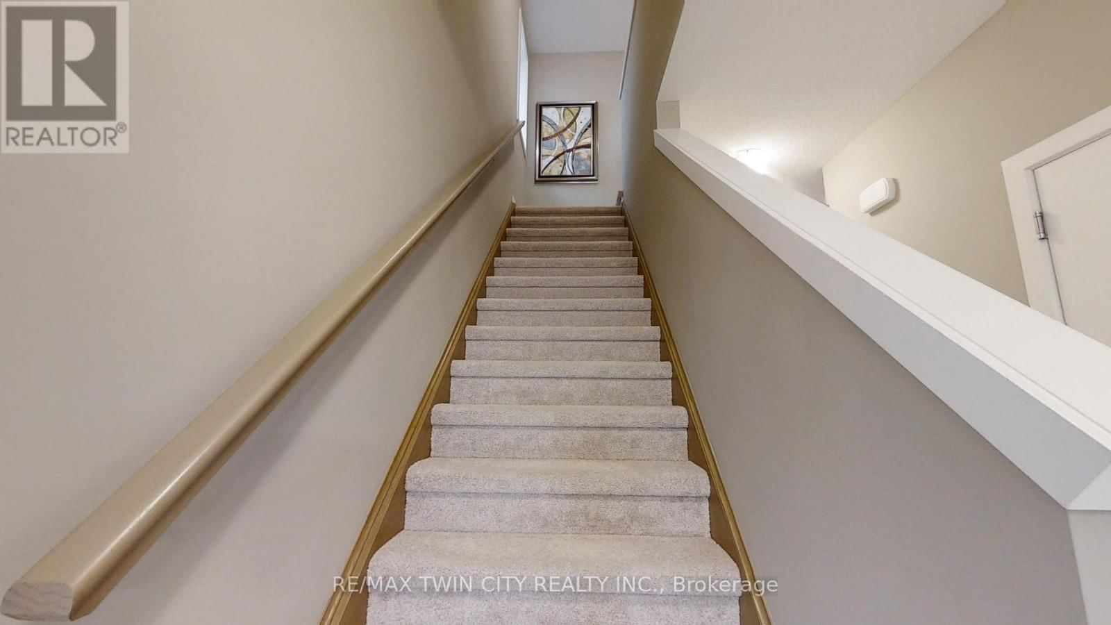 2250 SOUTHPORT CRESCENT Image 5