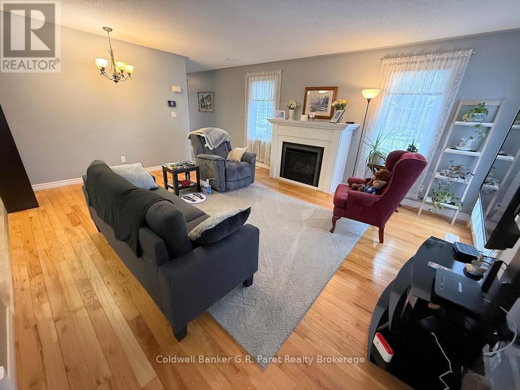 224 BALDWIN STREET Image 7