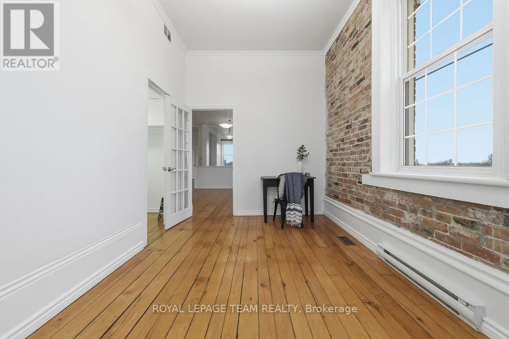 4 ELGIN STREET WEST Image 32