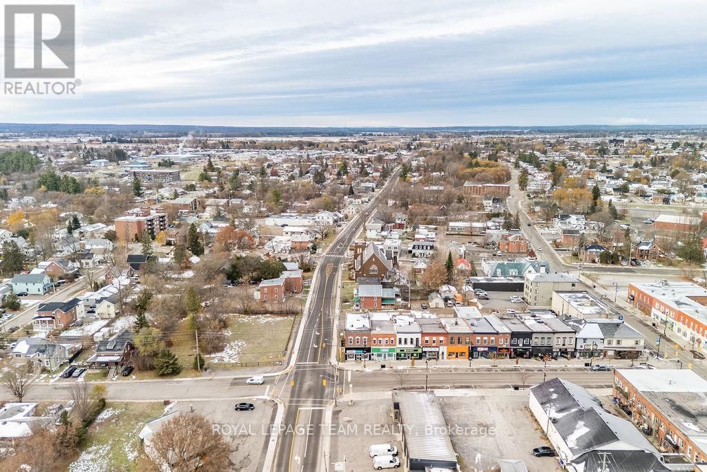 4 ELGIN STREET WEST Image 41