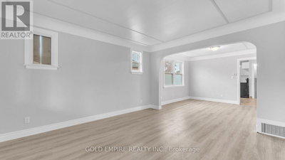 Commercial for Rent in Ontario