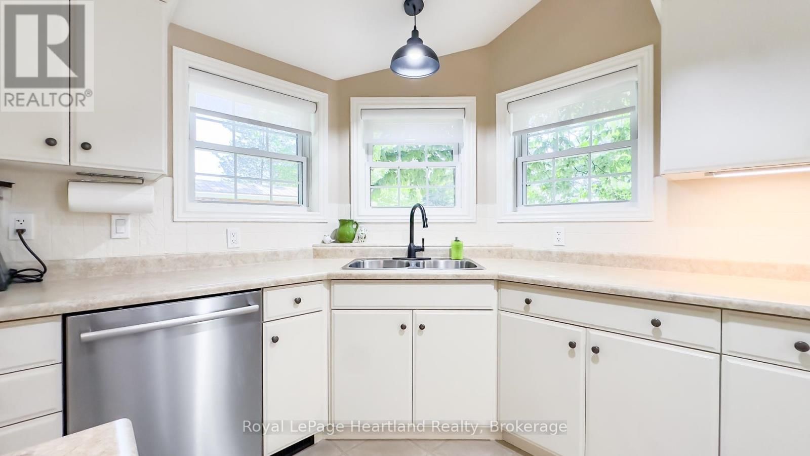 7 CREE LANE Image 12