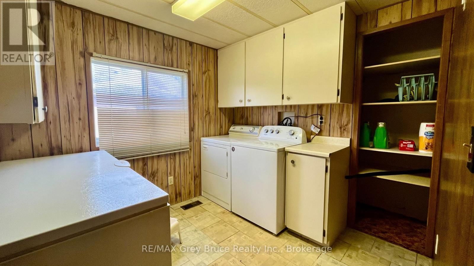 1069 7TH AVENUE Image 13