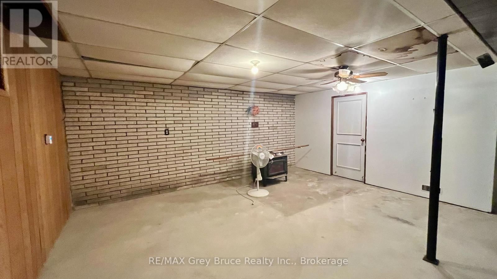 1069 7TH AVENUE Image 15