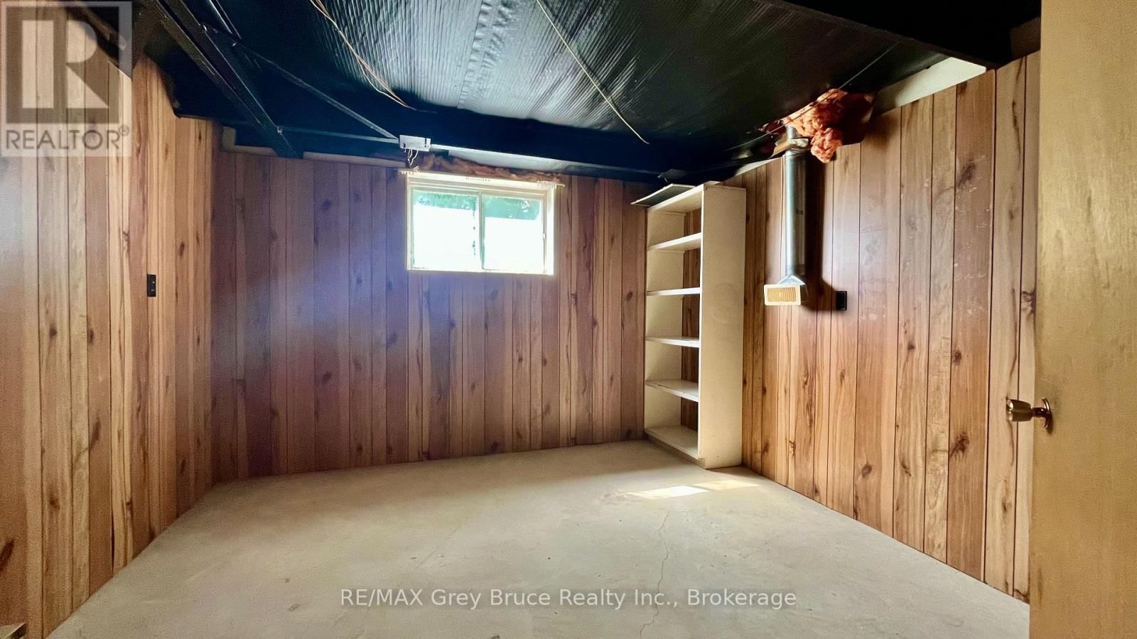 1069 7TH AVENUE Image 20