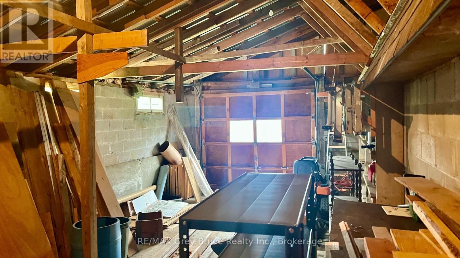 1069 7TH AVENUE Image 28