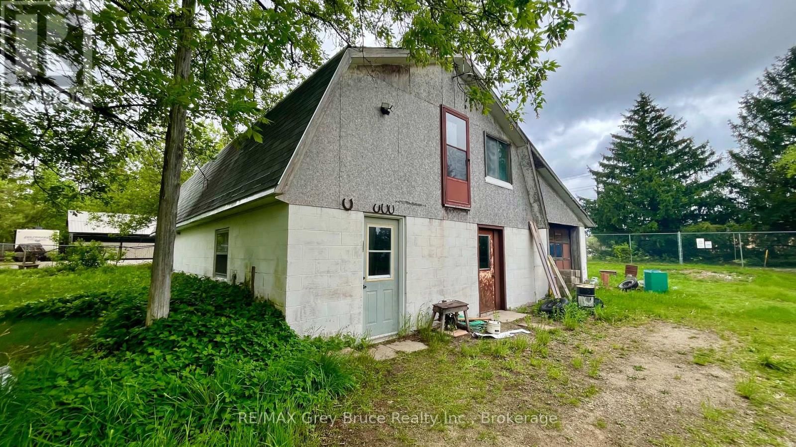 1069 7TH AVENUE Image 5