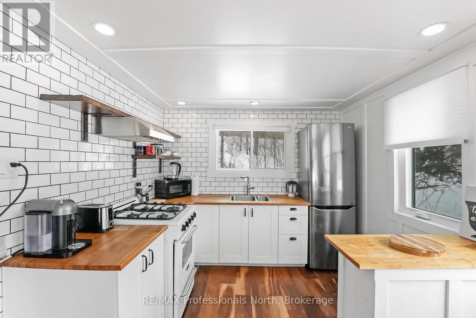 1044 SHANAHAN TRAIL Image 14