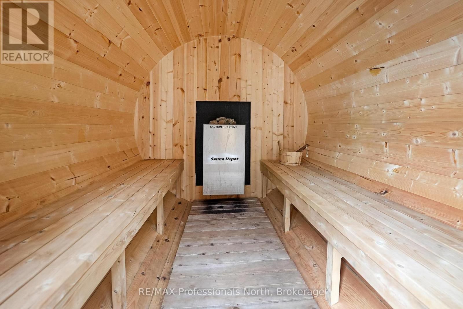 1044 SHANAHAN TRAIL Image 28