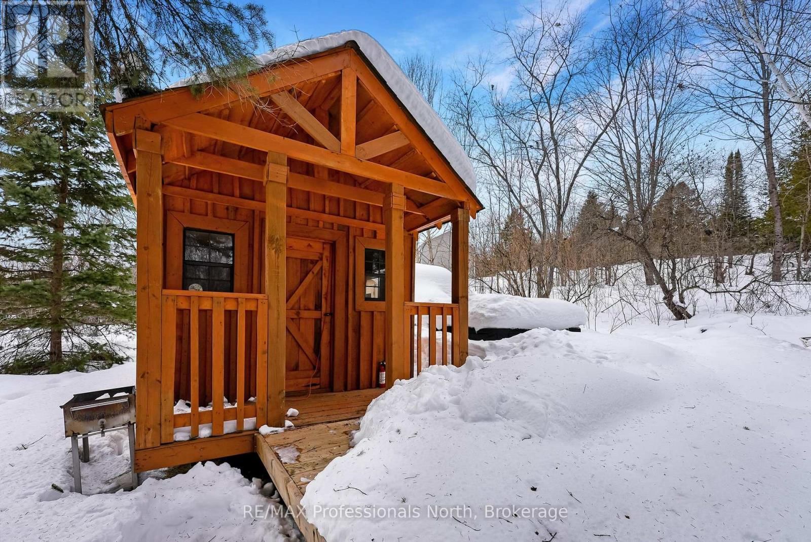 1044 SHANAHAN TRAIL Image 33