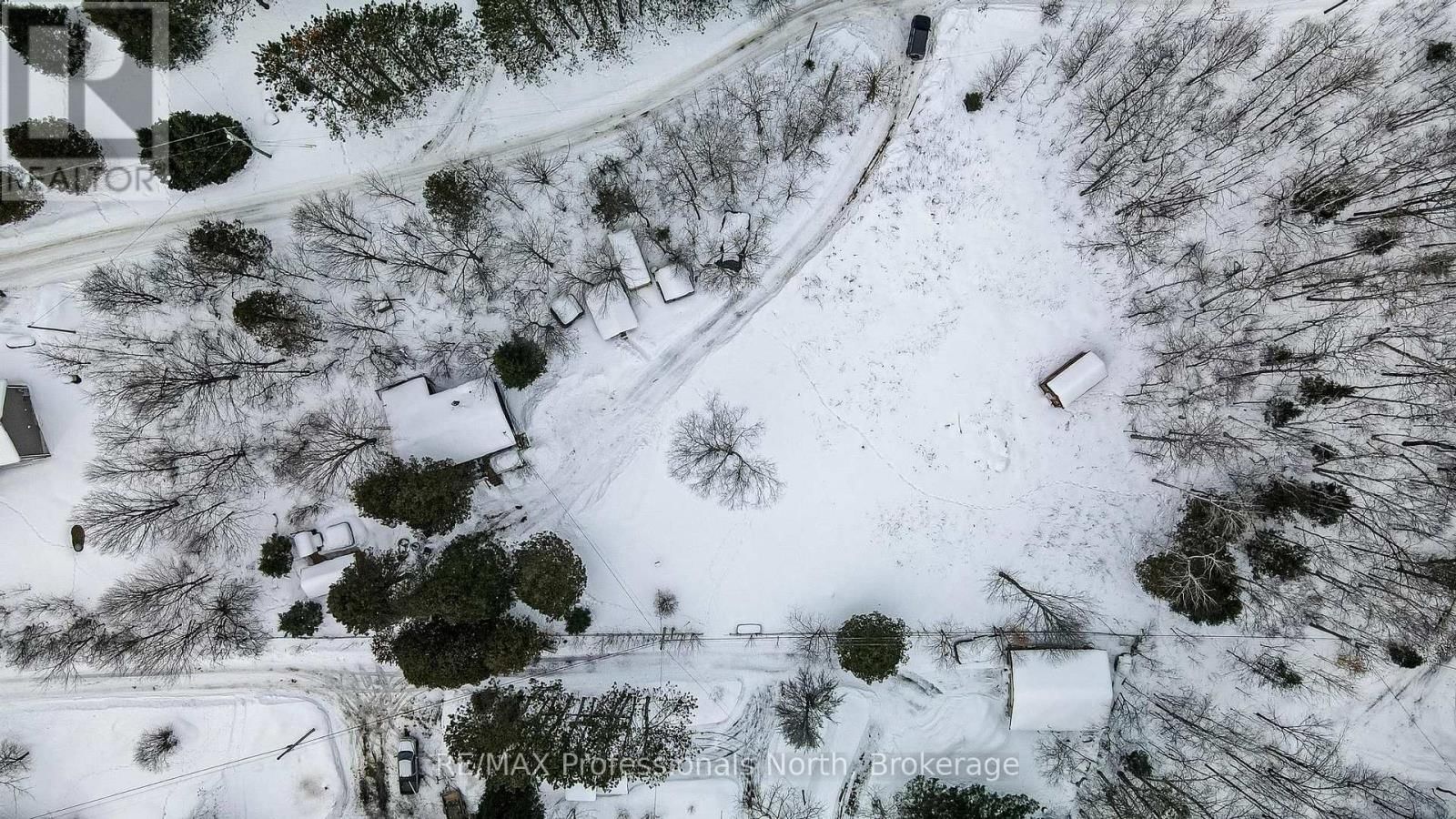 1044 SHANAHAN TRAIL Image 36