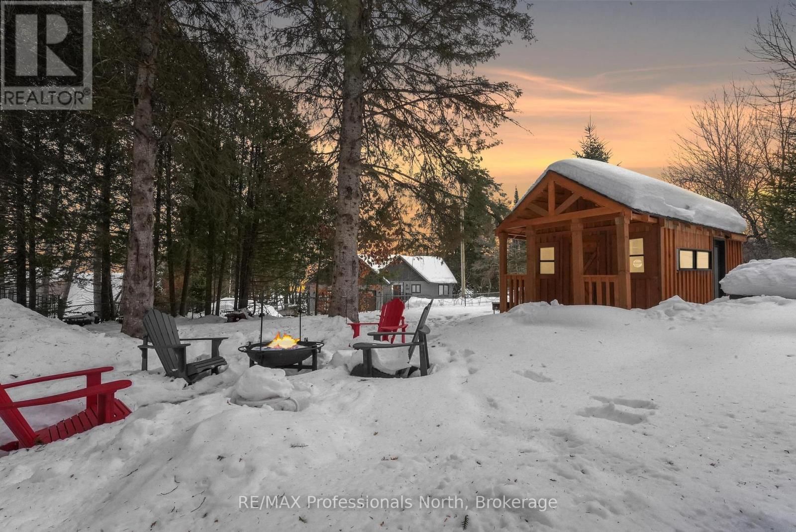 1044 SHANAHAN TRAIL Image 4