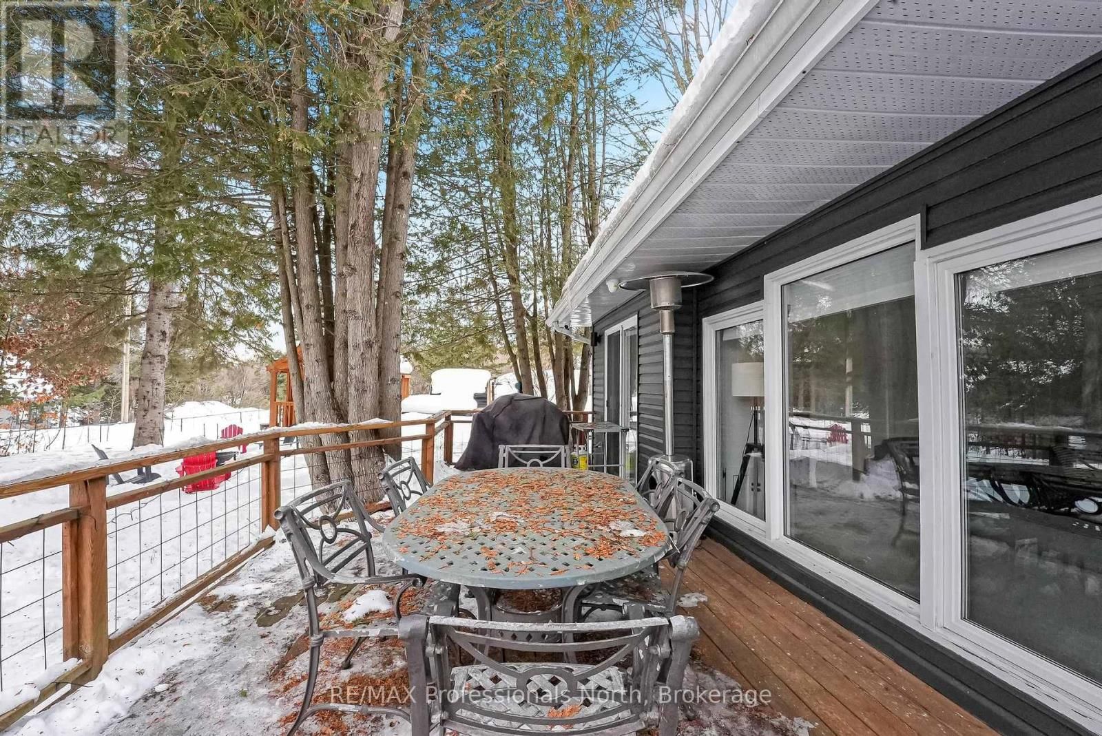 1044 SHANAHAN TRAIL Image 6