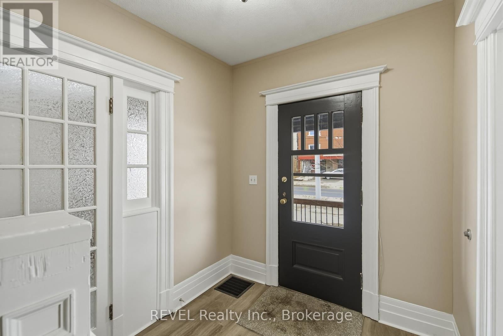 184 QUEENSTON STREET Image 14