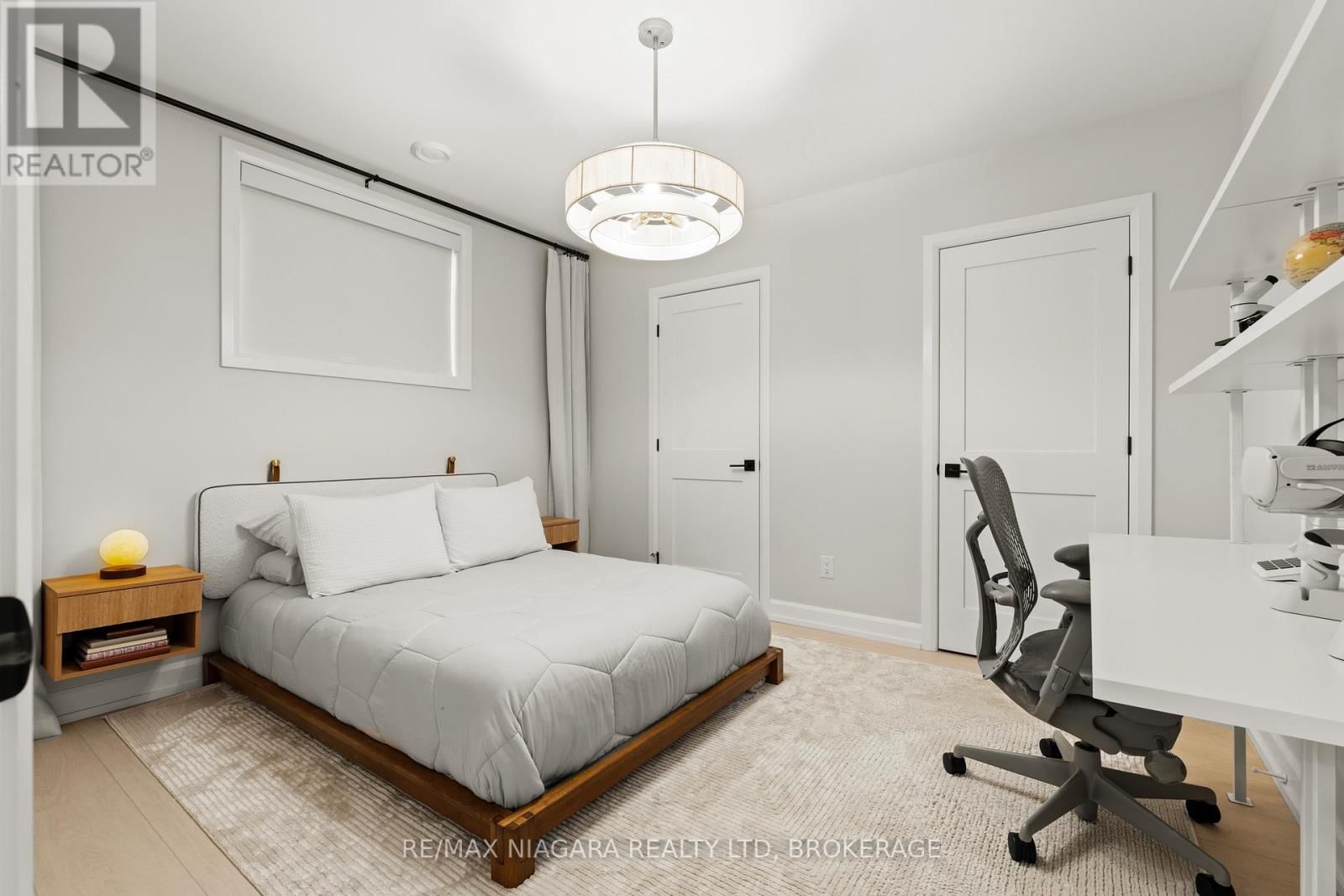 27 MAPLE LEAF AVENUE SOUTH Image 35