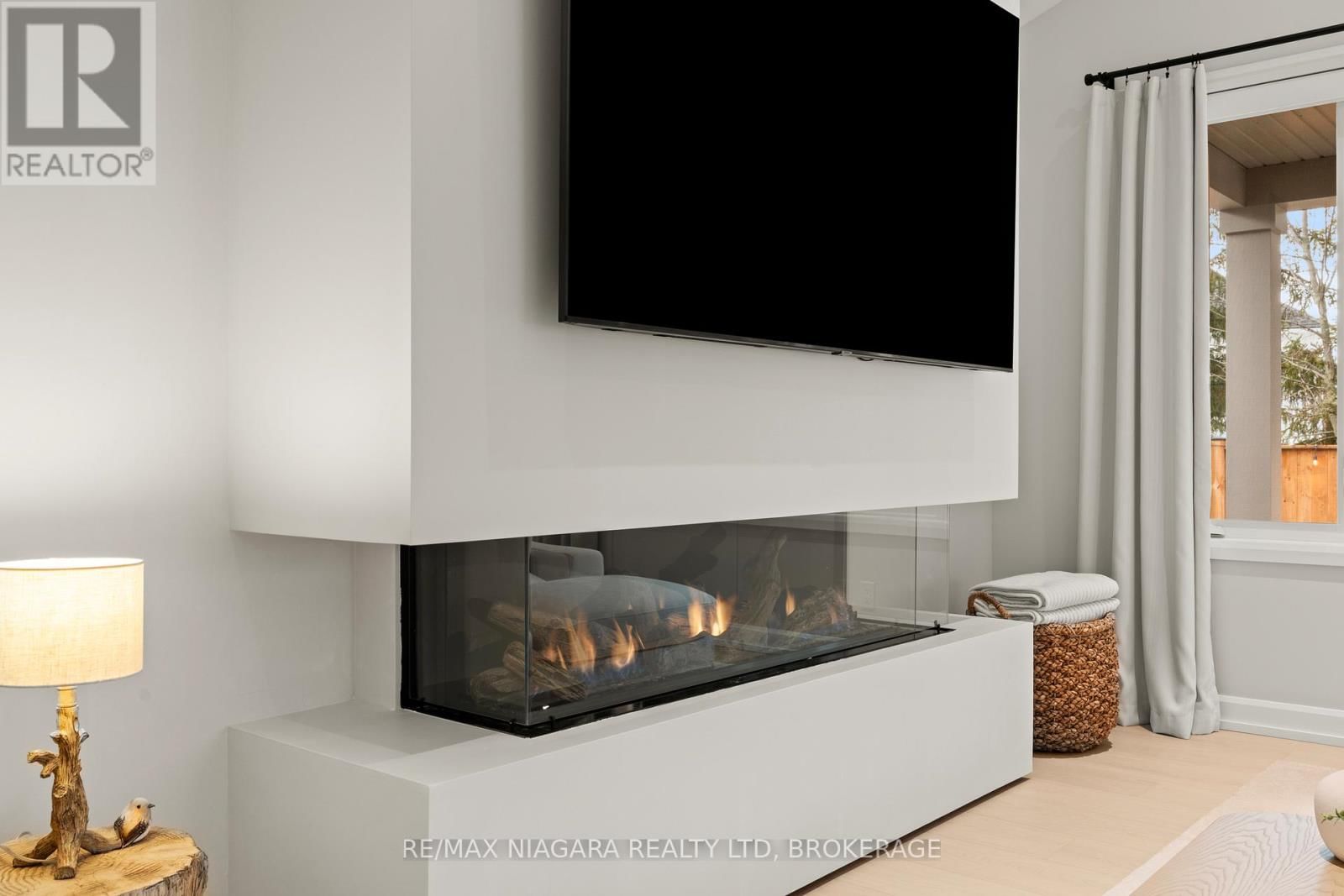 27 MAPLE LEAF AVENUE SOUTH Image 5