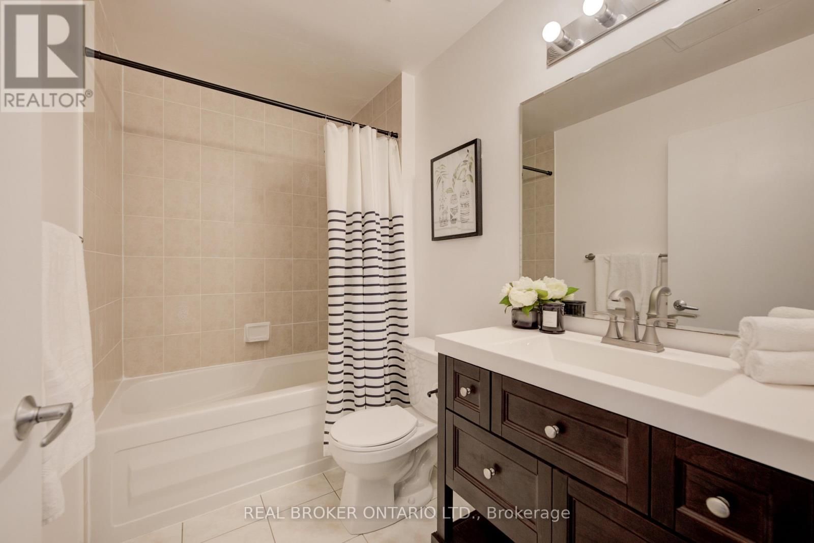 126 - 410 KING STREET WEST Image 13