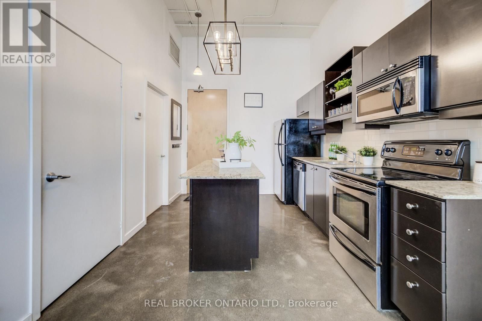 126 - 410 KING STREET WEST Image 5