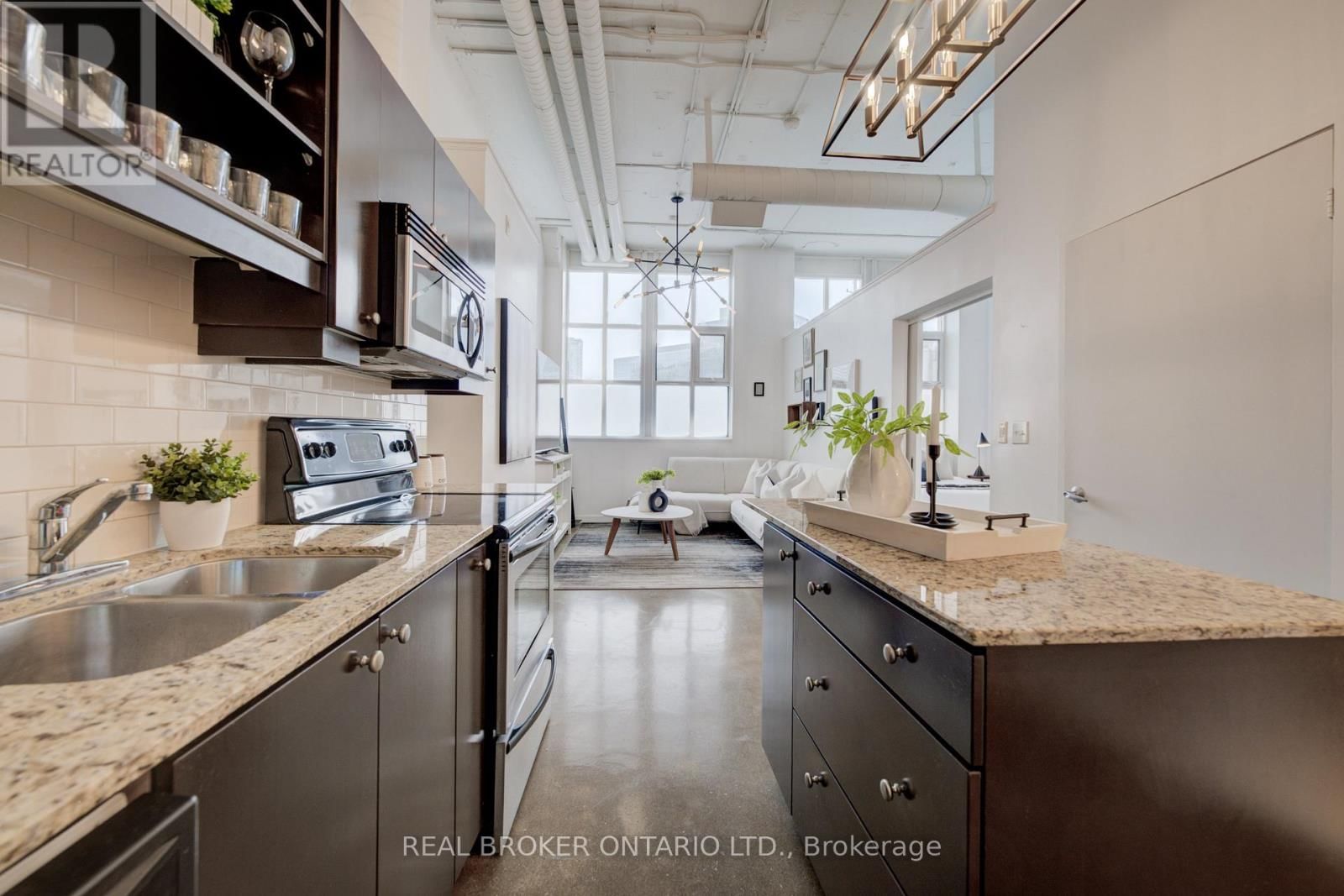 126 - 410 KING STREET WEST Image 7