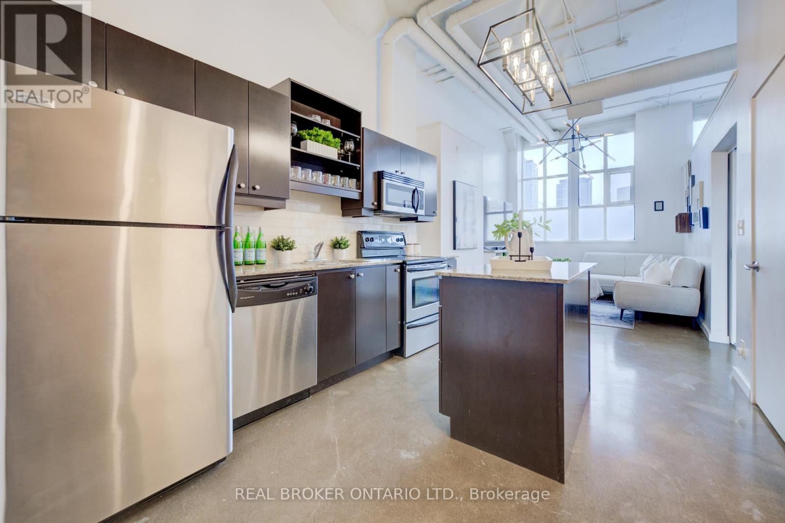 126 - 410 KING STREET WEST Image 8