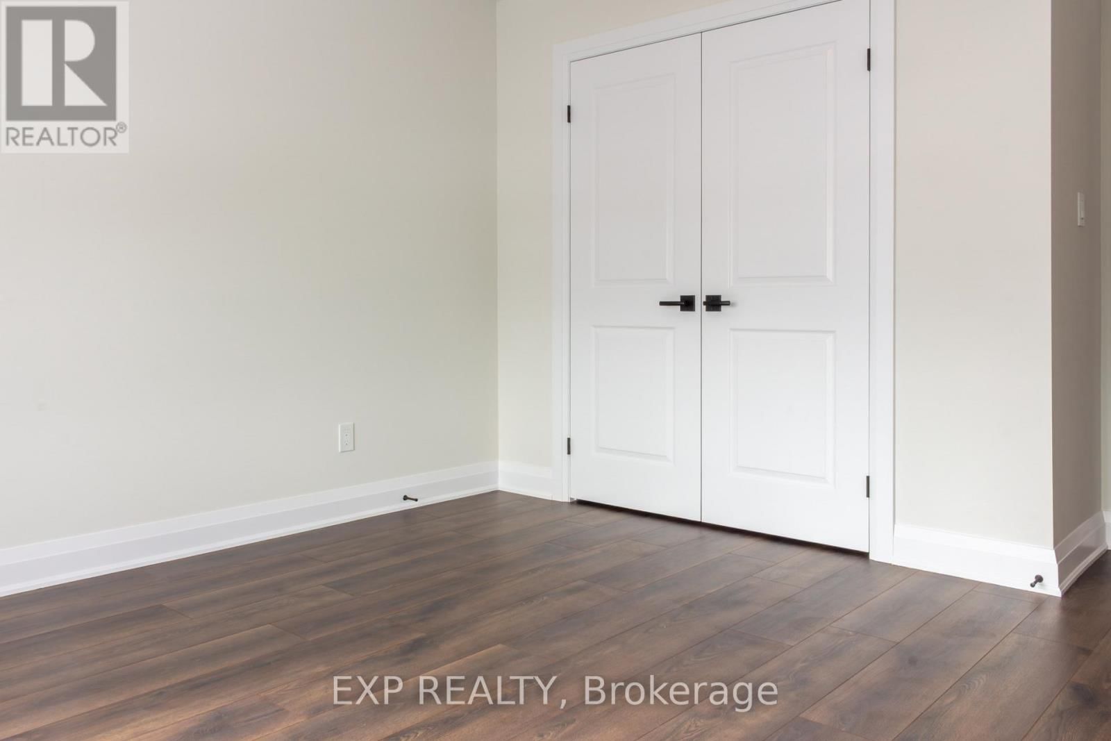 6 DOMINIQUE STREET Image 17