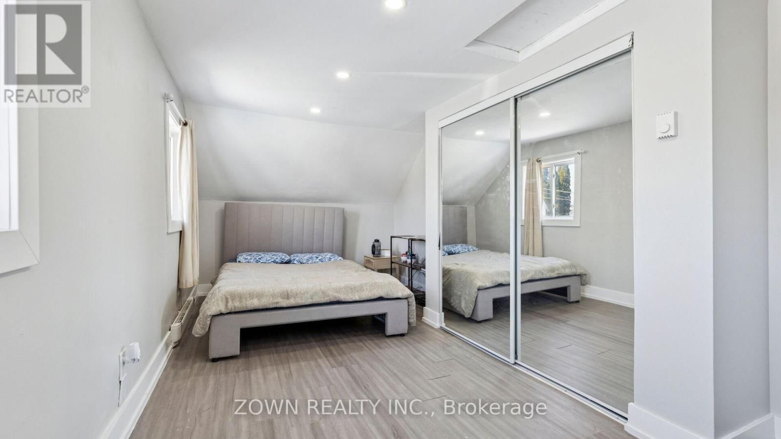 26 METCALFE STREET Image 14