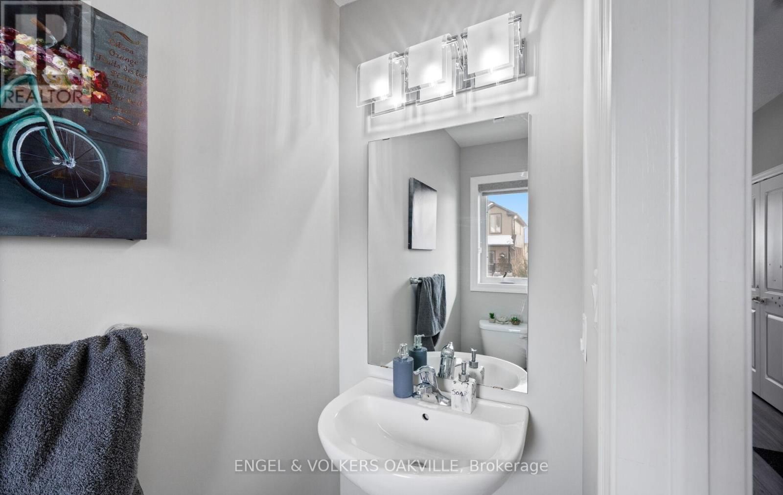 29 - 1023 DEVONSHIRE AVENUE Image 22