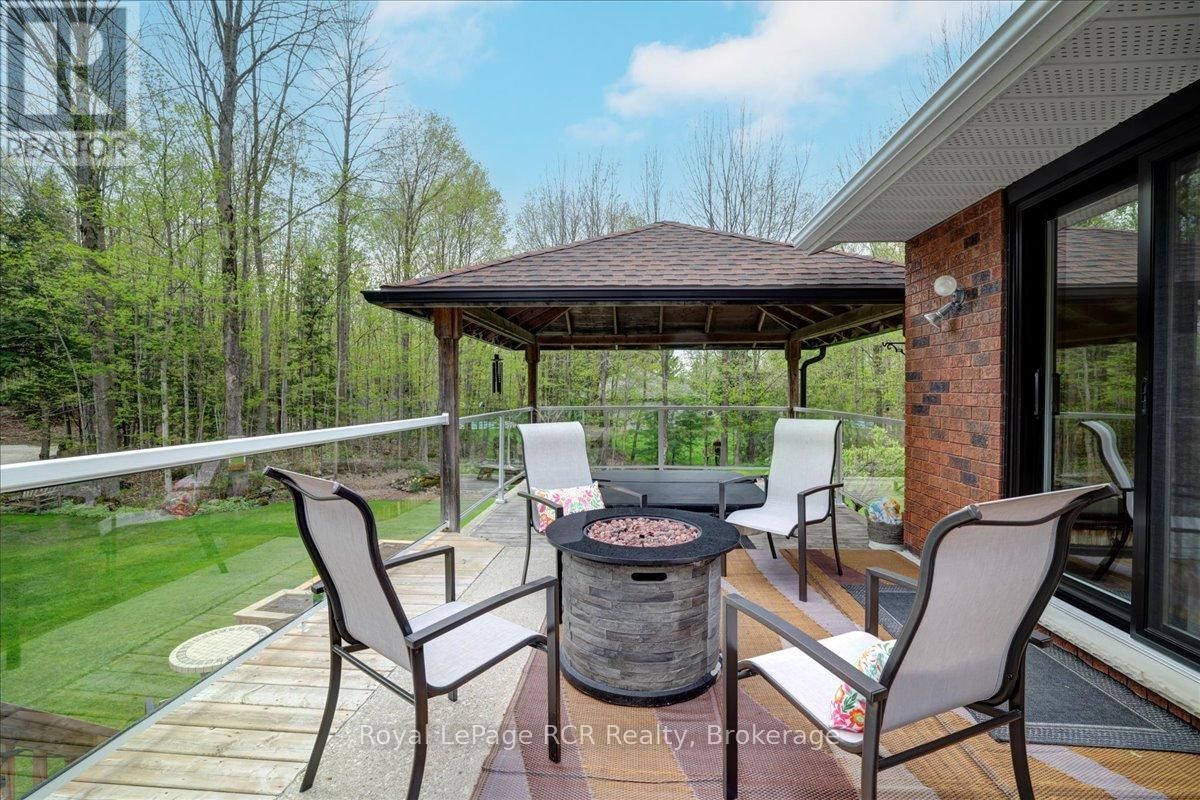 103488 GREY 18 ROAD Image 42