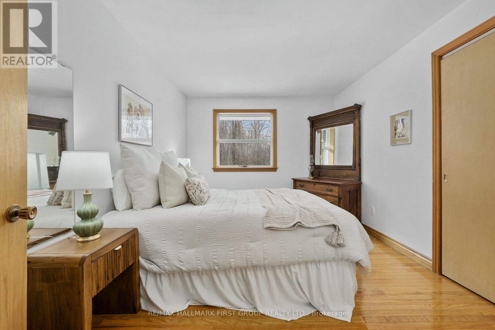 452 GULLY ROAD Image 25