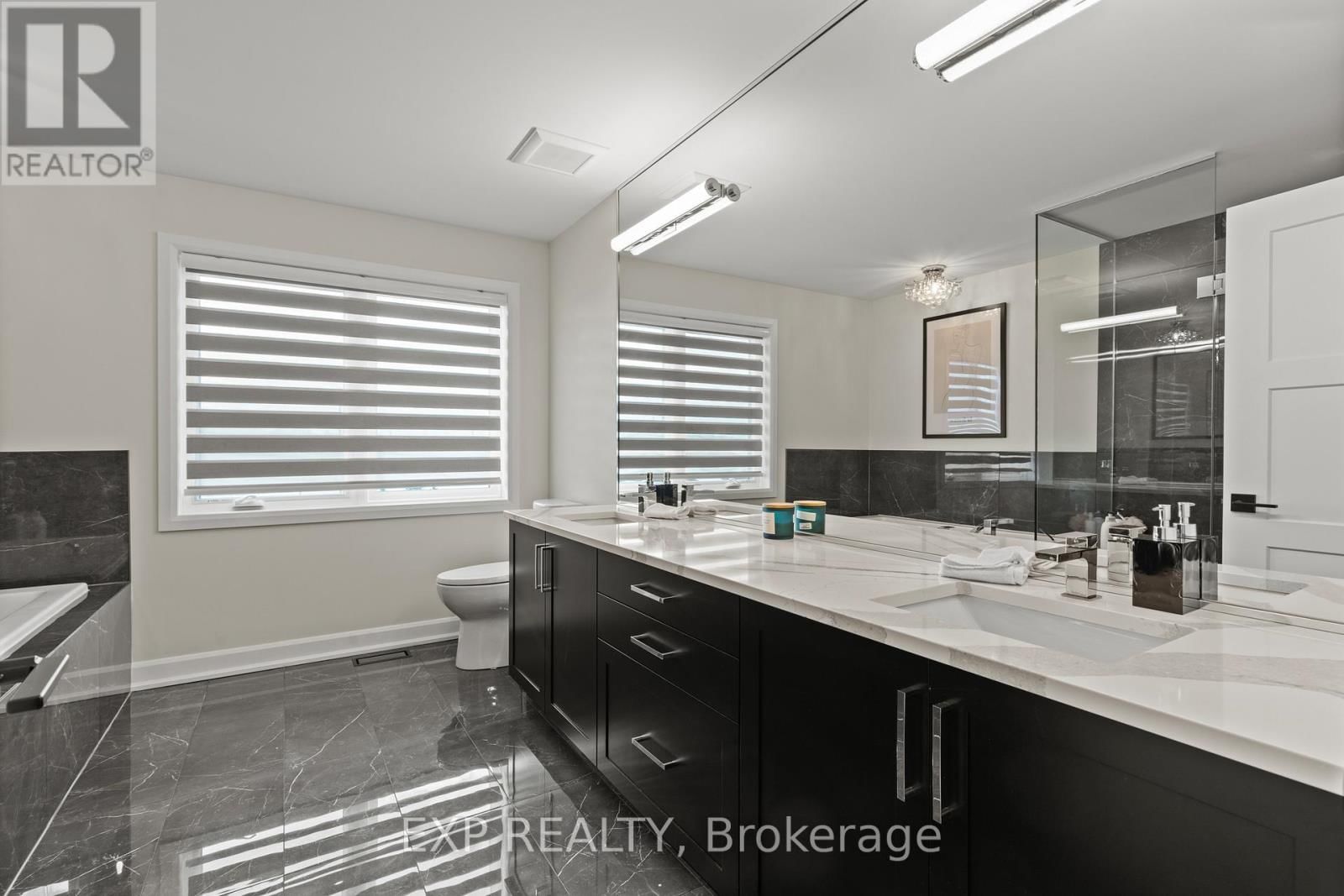 3919 MITCHELL CRESCENT Image 22