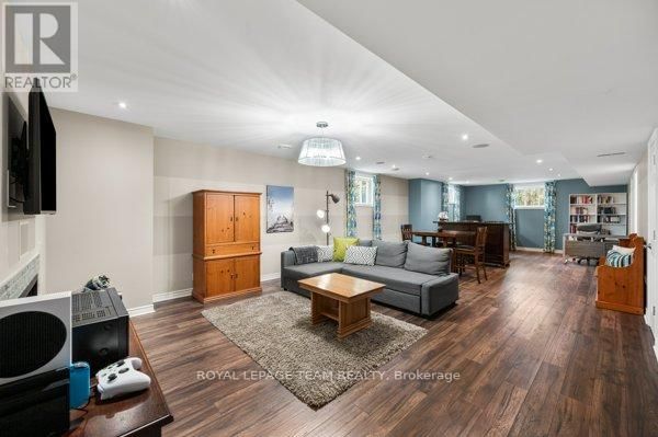 524 OSMOND DALEY DRIVE Image 43