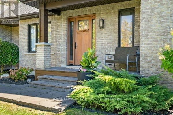 524 OSMOND DALEY DRIVE Image 7