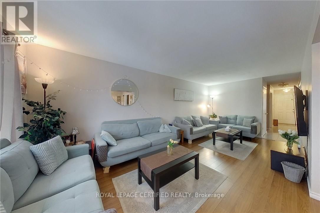 233 BENESFORT CRESCENT Image 4