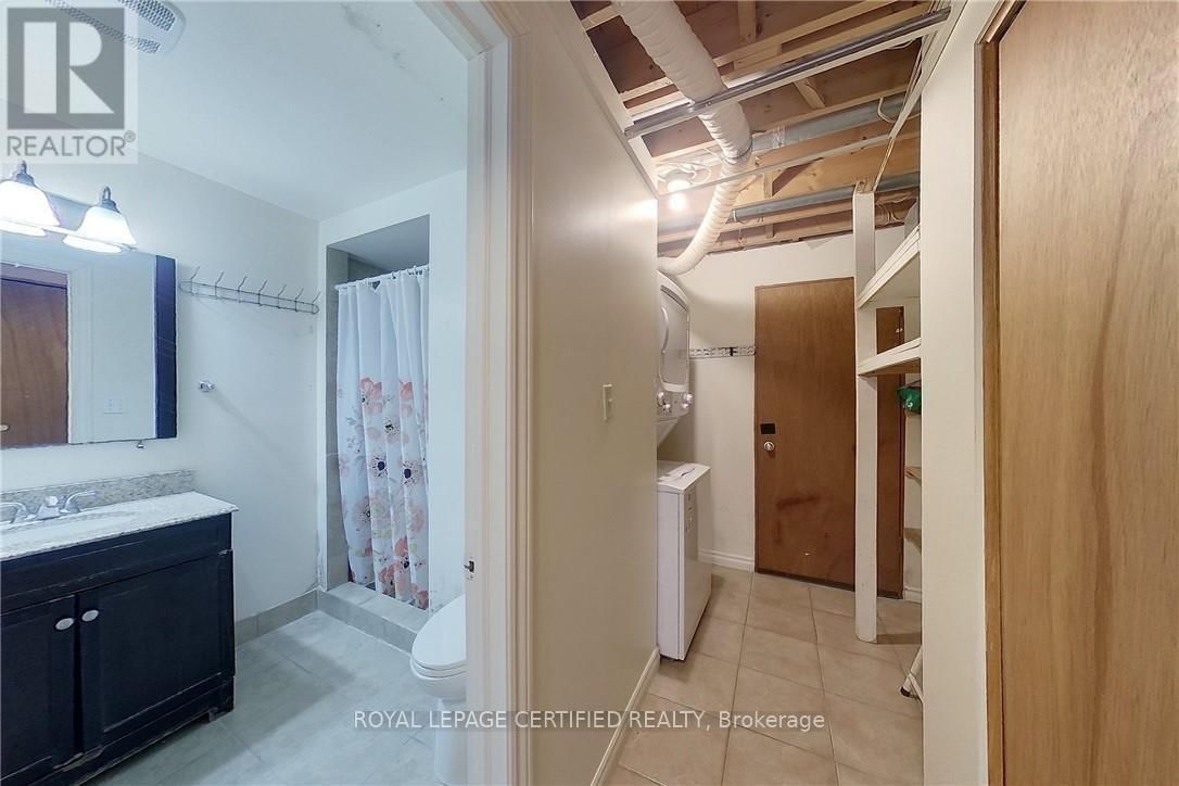 233 BENESFORT CRESCENT Image 44