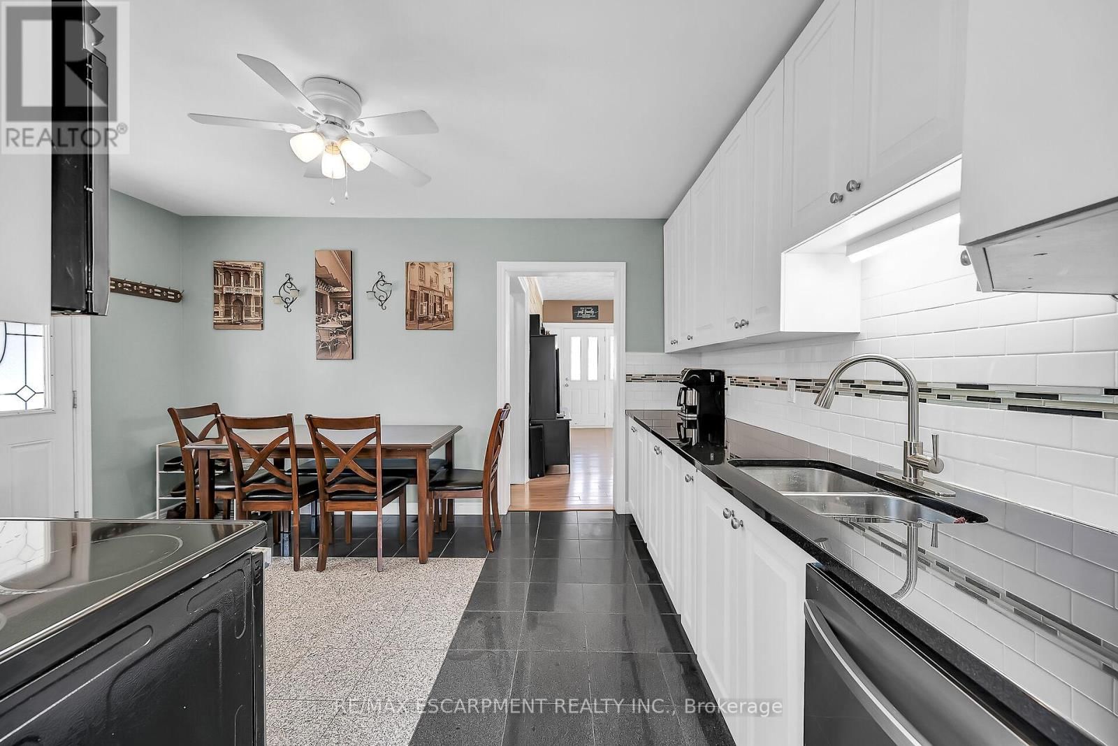 46 WALNUT STREET Image 13