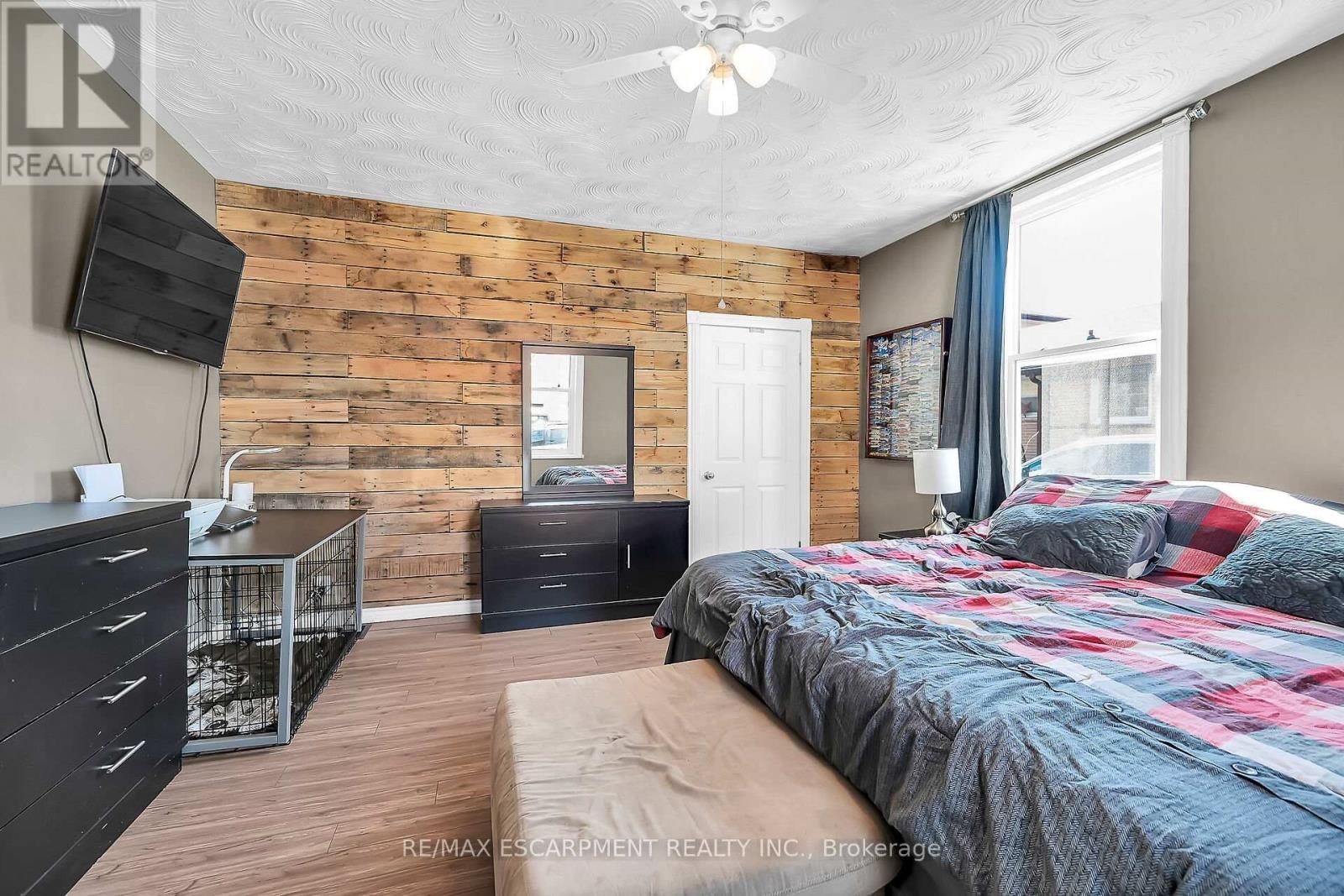 46 WALNUT STREET Image 21